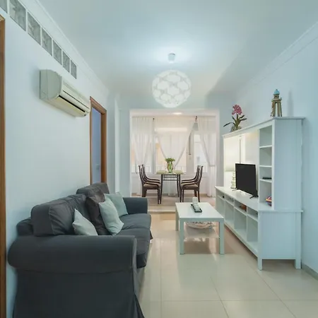 Disfruta Vacaciones Familiares Piso Frente Al Mar شقة